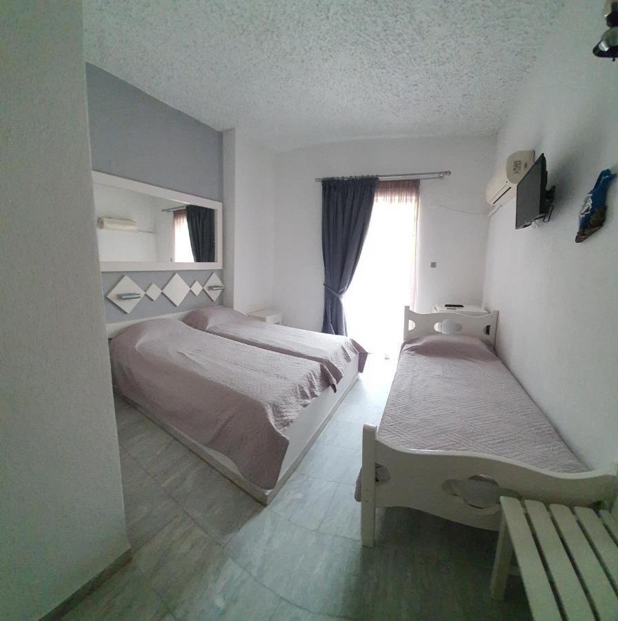 Porto Castello Hotel Fira  Bagian luar foto