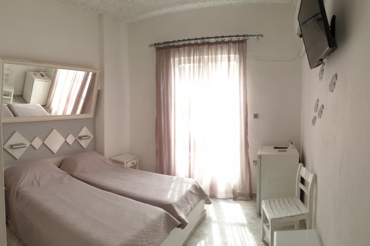 Porto Castello Hotel Fira  Bagian luar foto