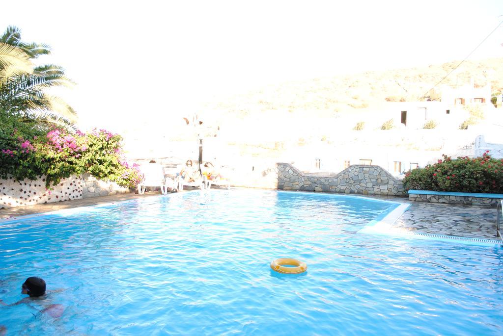 Porto Castello Hotel Fira  Bagian luar foto