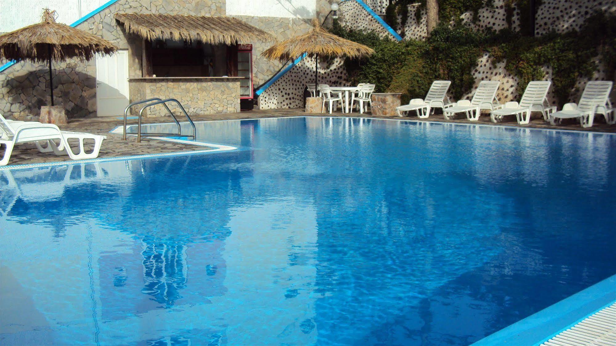 Porto Castello Hotel Fira  Bagian luar foto